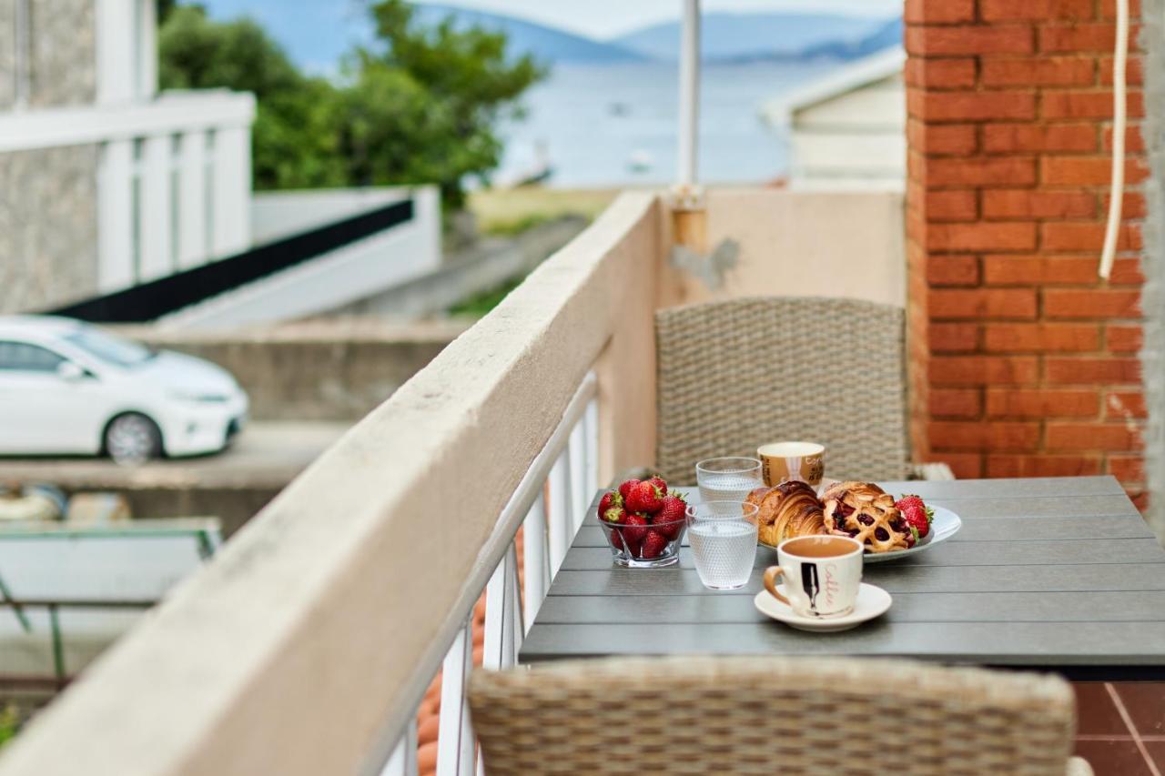 Waikiki Beach House Villa Tivat Dış mekan fotoğraf