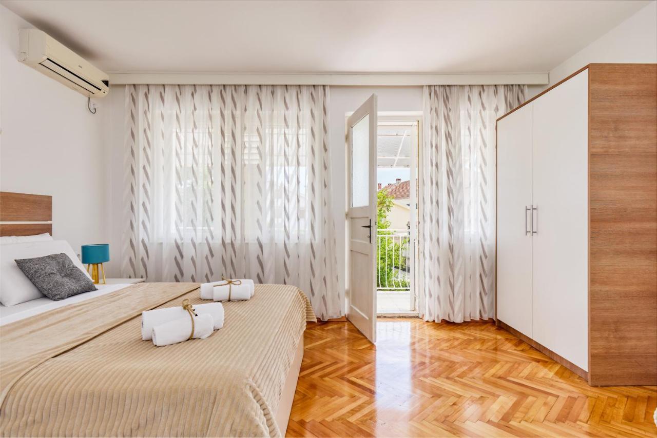 Waikiki Beach House Villa Tivat Dış mekan fotoğraf