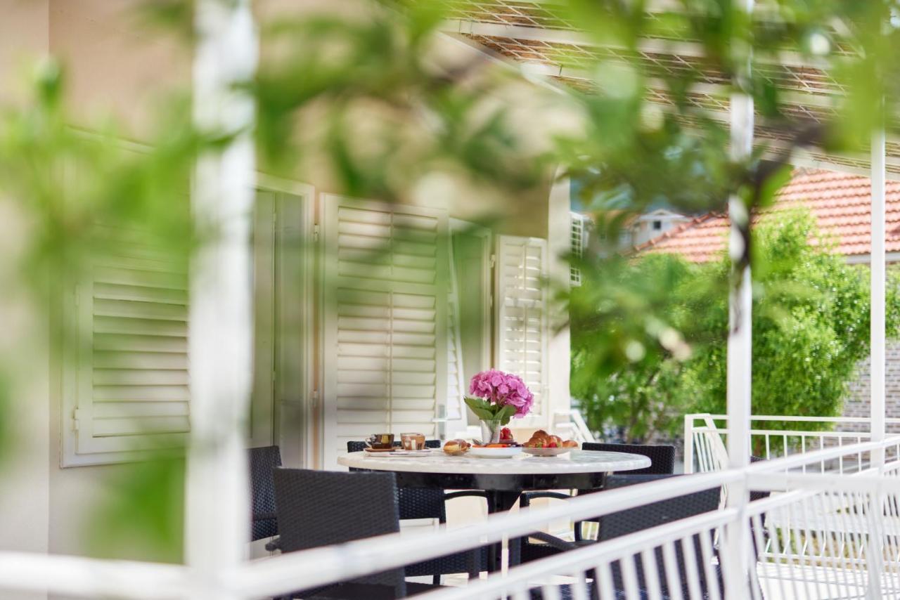 Waikiki Beach House Villa Tivat Dış mekan fotoğraf