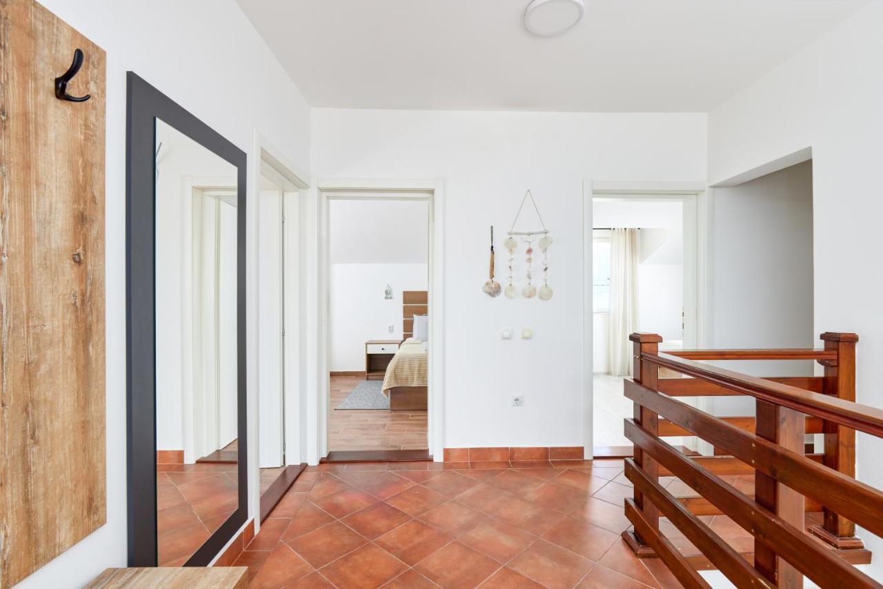 Waikiki Beach House Villa Tivat Dış mekan fotoğraf