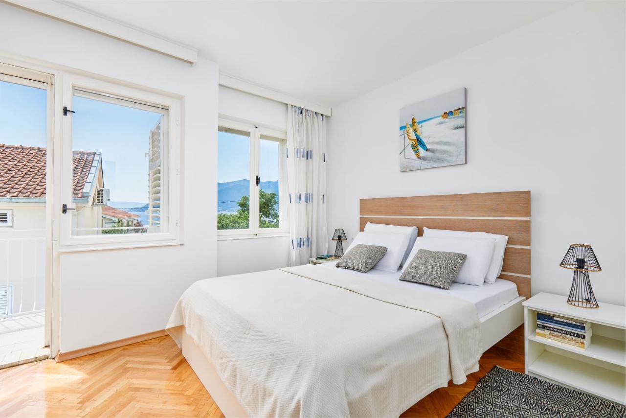 Waikiki Beach House Villa Tivat Dış mekan fotoğraf