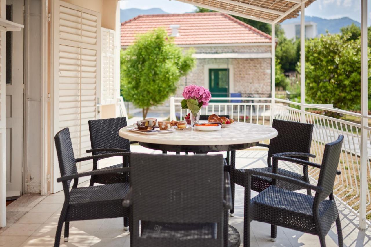 Waikiki Beach House Villa Tivat Dış mekan fotoğraf