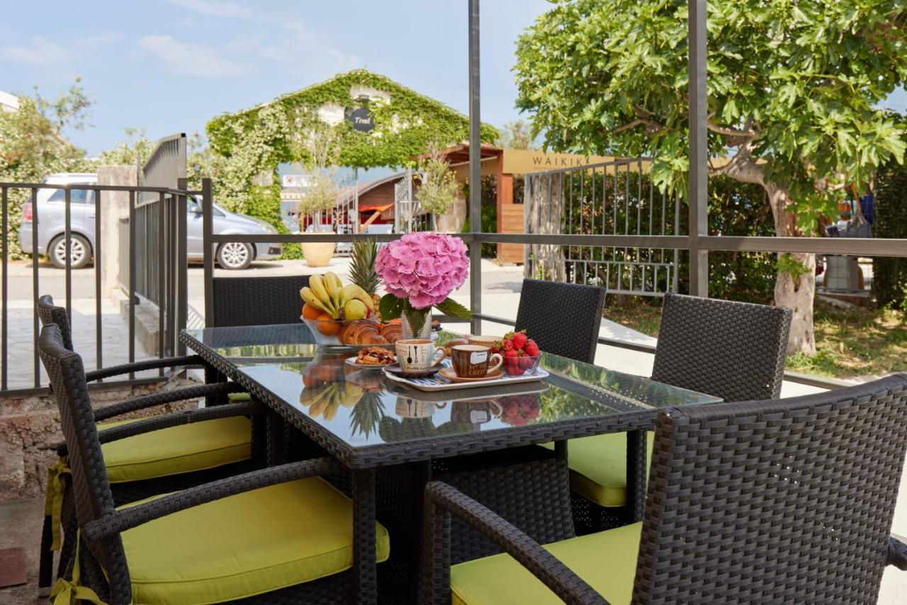 Waikiki Beach House Villa Tivat Dış mekan fotoğraf
