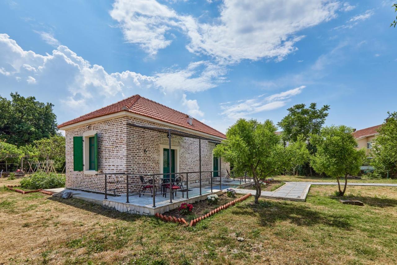 Waikiki Beach House Villa Tivat Dış mekan fotoğraf