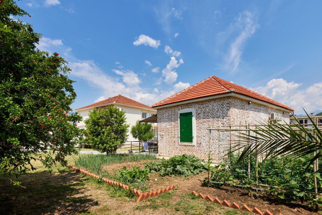 Waikiki Beach House Villa Tivat Dış mekan fotoğraf